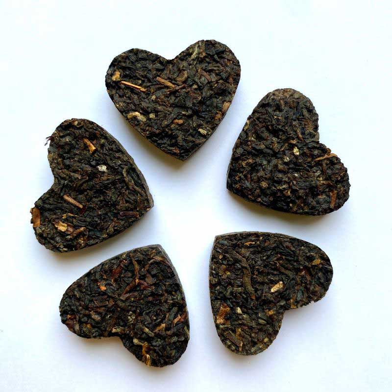 Chinese Tea Hearts – loose leaf close-up