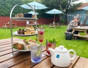 Mimi's Afternoon Tea Outside