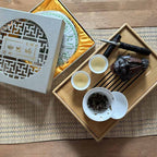 White Pu'erh Beeng Cha in Gift Box (400g)