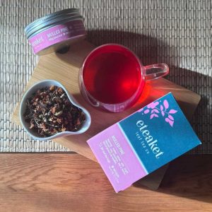 Mulled Pine Christmas Tea